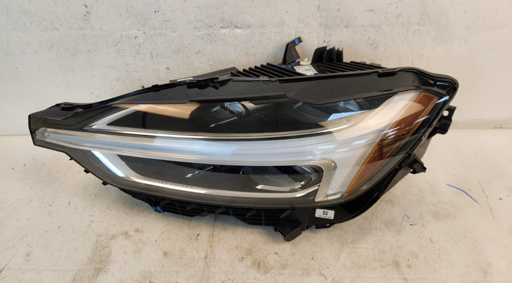 2018 2019 2020 2021 2022 Volvo XC60 LEFT/DRIVERS/LH SIDE Full LED Headlight OEM