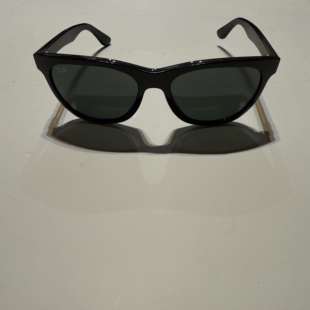NEW RAY BAN POLARIZED BLACK SUNGLASSES GREEN LENSES RB4184