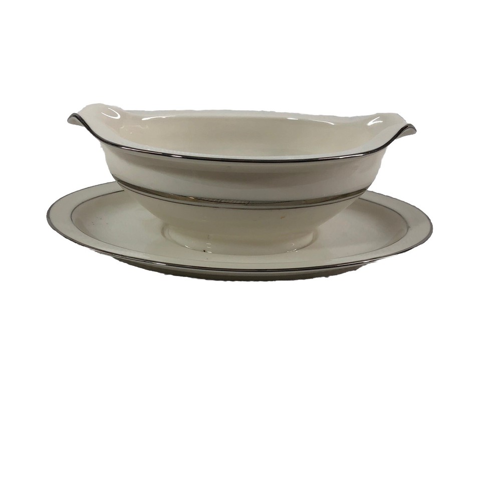 Carico Fine China Reflections Gravy Boat with Underplate Made in Japan