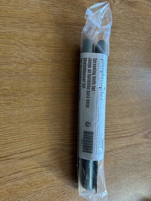 Pampered Spreading Knife Set 100909 Gray