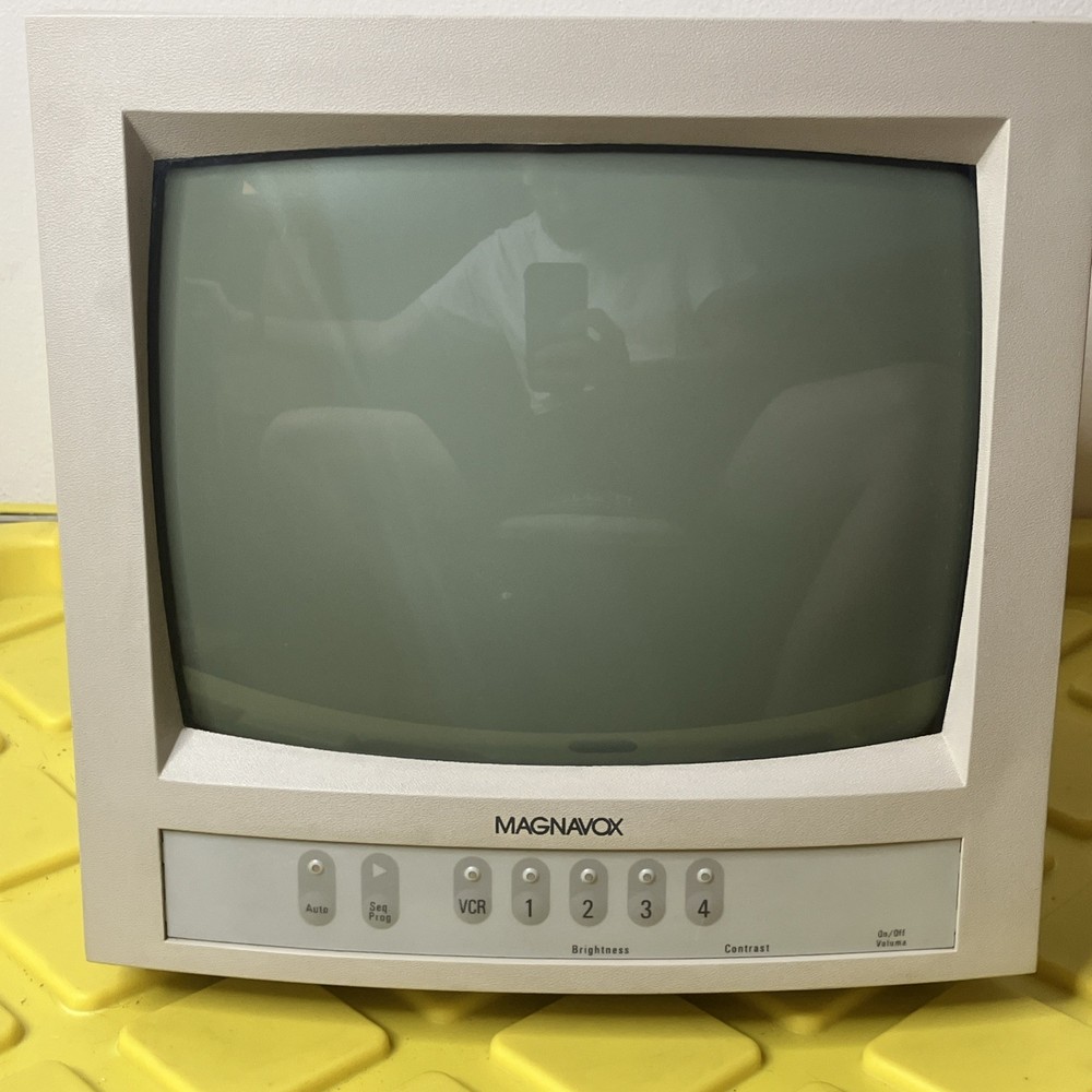 Magnavox CRT Observation Monitor 11” B/W, SEE VIDEO, WORKING, CCTV, RCA, PAL/IEC