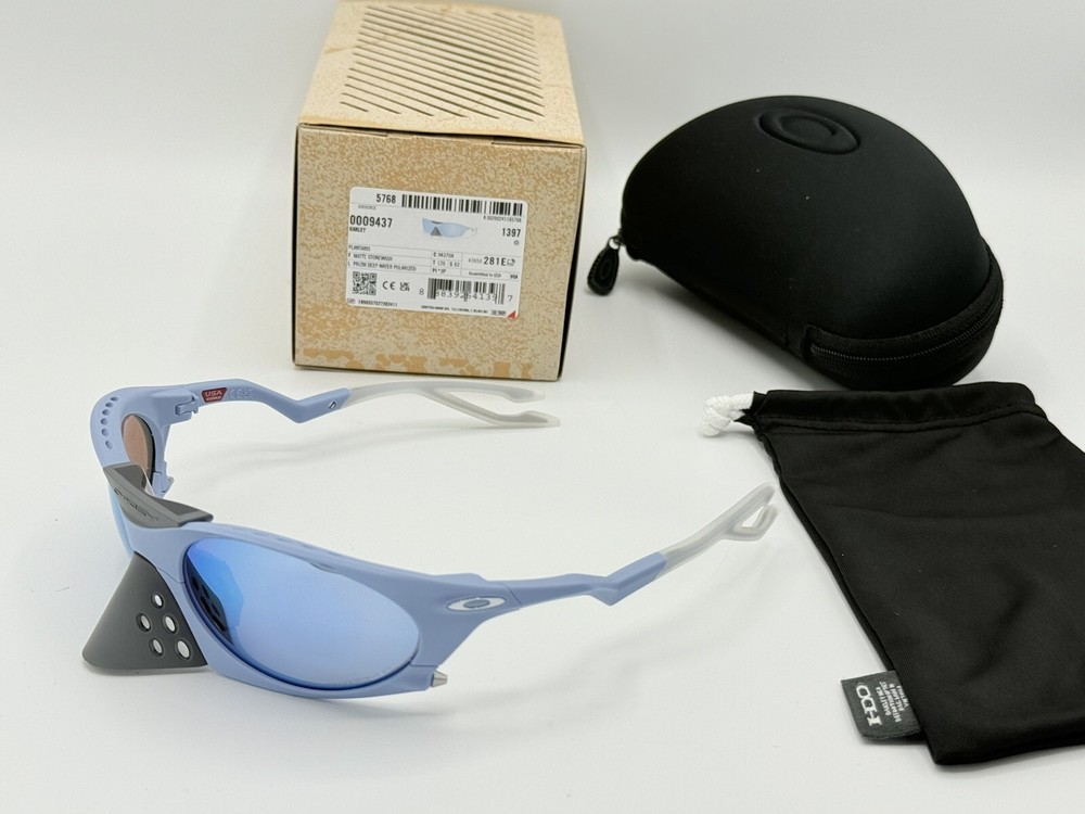 OAKLEY PLANTARIS SUNGLASSES MATTE STONEWASH - PRIZM DEEP WATER POLARIZED LENS