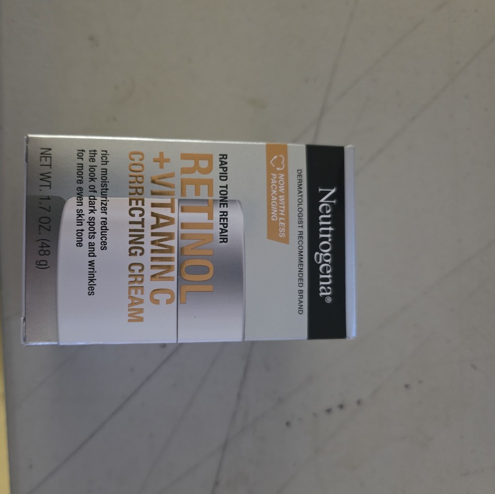 Neutrogena Brightening Cream 1.7 oz for Radiant Skin