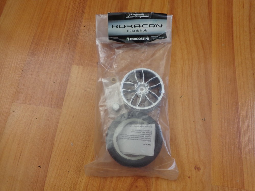 DEAGOSTINI BUILD YOUR OWN RC LAMBORGHINI HURACAN CAR #6 FRONT WHEEL & TYRE