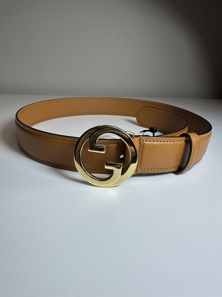 NWT Authentic Gucci Tan Leather Belt with Gold GG Buckle Size 75/30