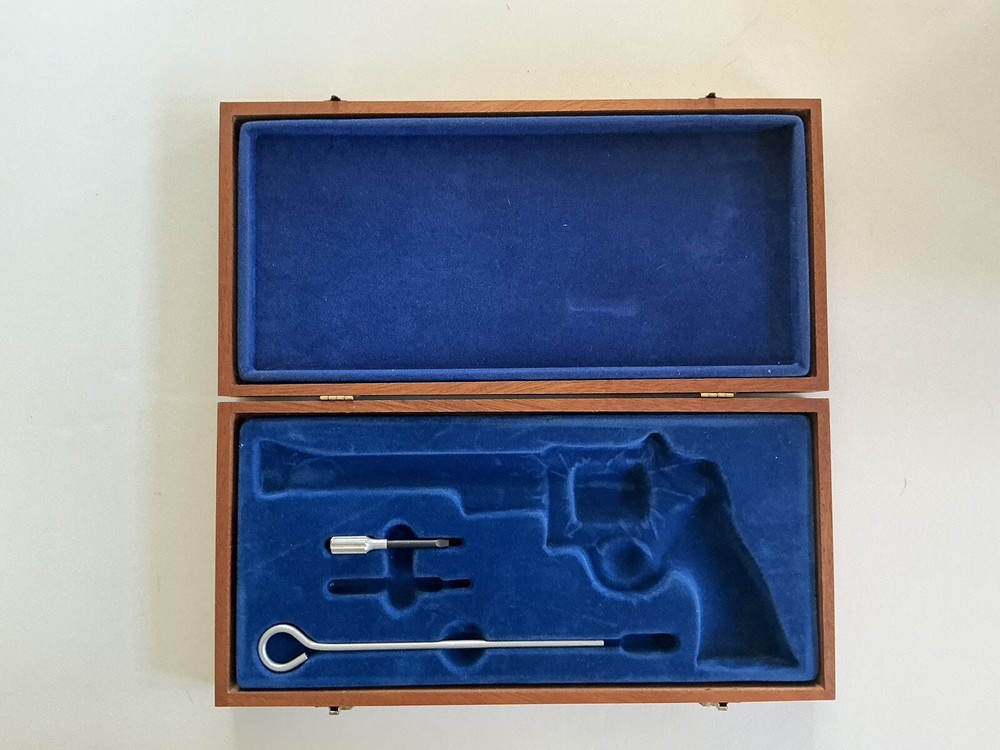 Original Smith Wesson Mahogany Wood Presentation Case Box 8 3/8 Tools