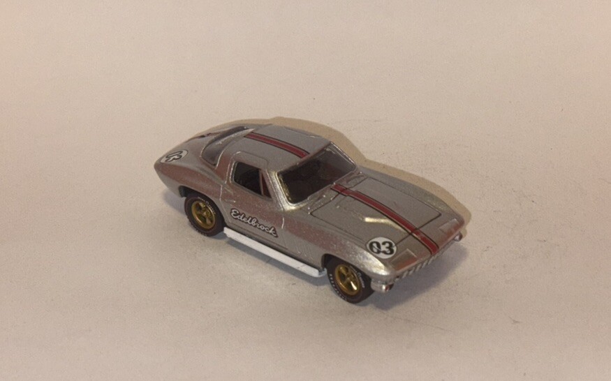 M2 Machines 1966 Corvette Silver Die-Cast Model Loose Edition