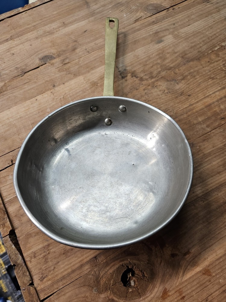 Vintage Copper-bottomed Decorative Pan for Kitchen Decor