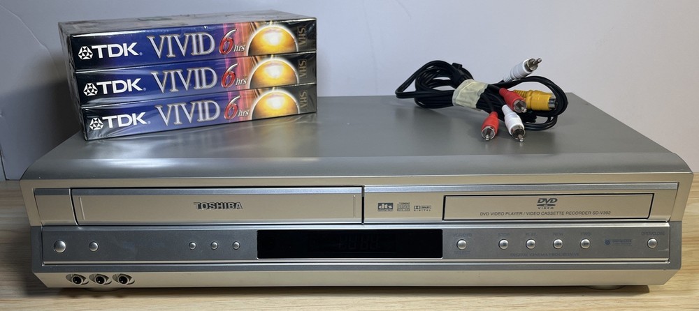 Toshiba SD-V392SU VCR DVD Combo Player Recorder Tested Working No Remote Includes Tapes