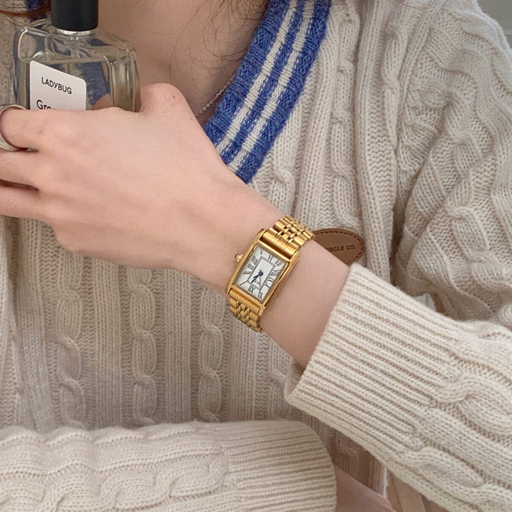 Elegant Vintage Gold Women's Quartz Watch with Steel Bracelet - 8mm Thickness