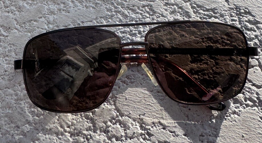 Dockers Polarized Aviator Sunglasses with 100% UV Protection AC1013 S06896 LDM0200SRS