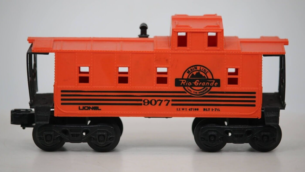 Lionel O-27 Denver & Rio Grande Western Caboose Thumbtack Road #9077