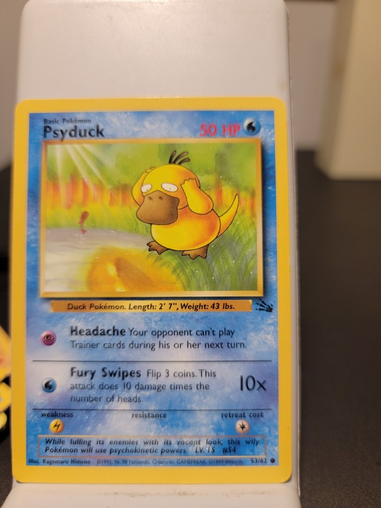 Psyduck 53/62 Fossil Pokemon Card Lightly Played LP Condition