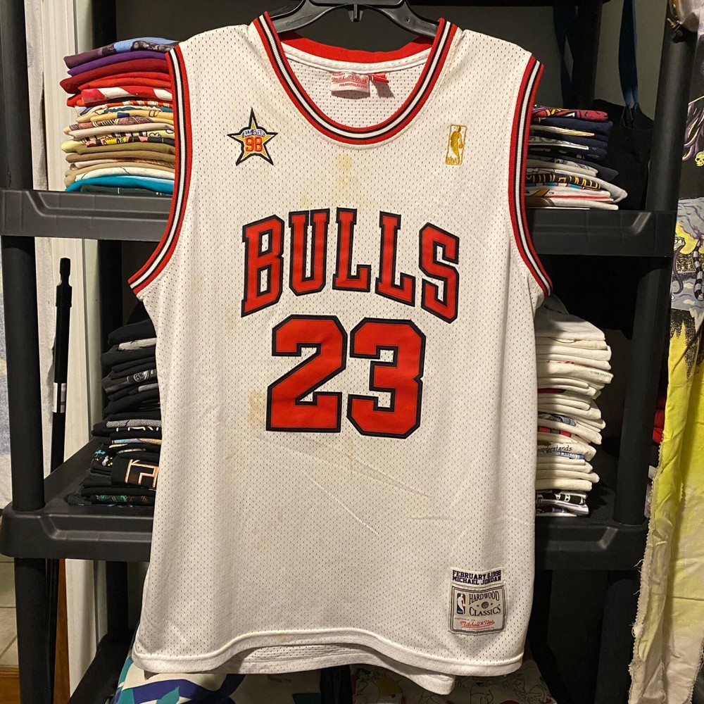 Mitchell & Ness Michael Jordan Chicago Bulls Hardwood Classics 2XL NBA Jersey