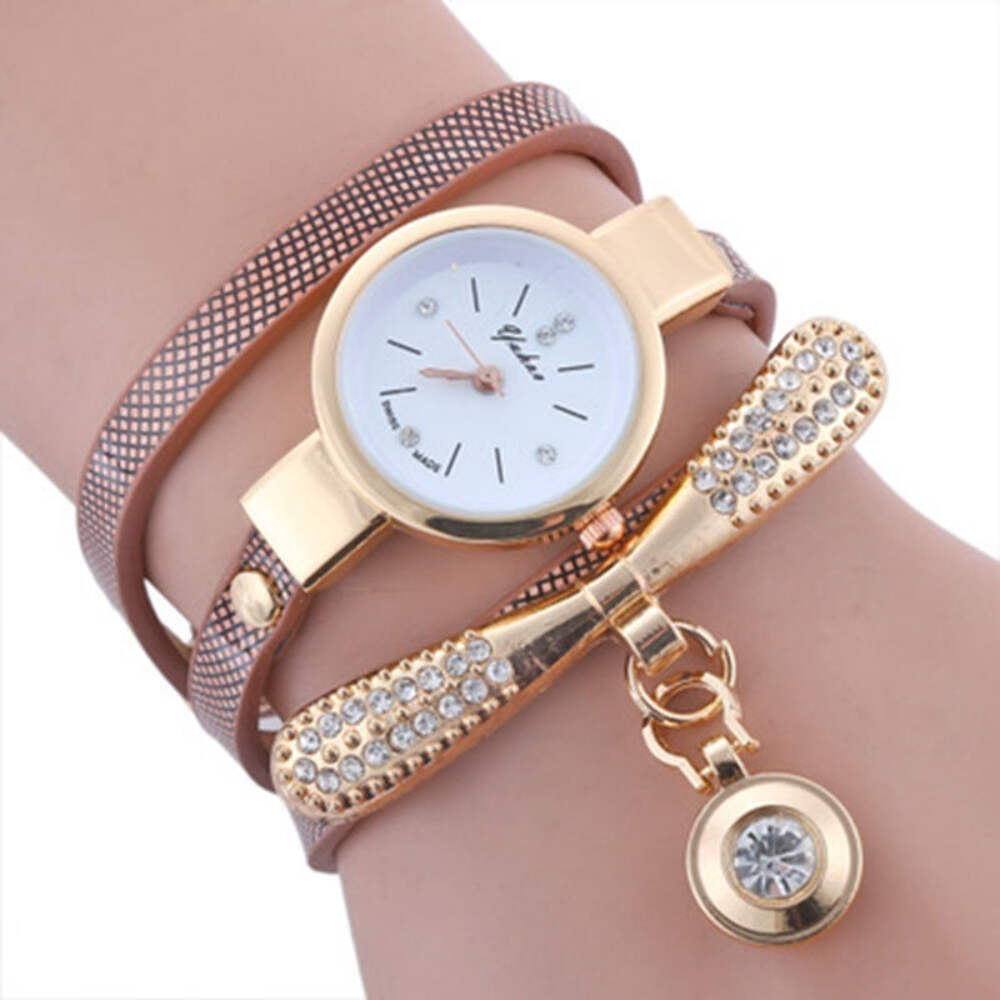 Elegant Round Dial Quartz Watch for Women with Stylish PU Leather Band