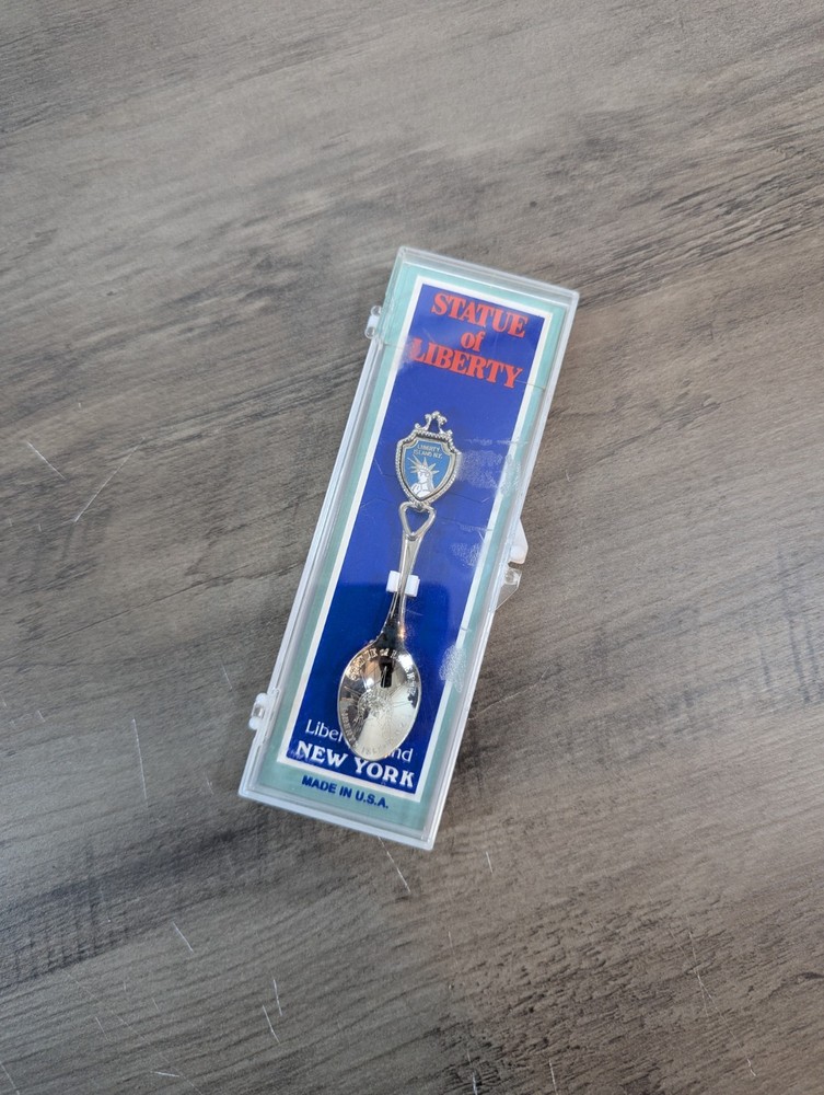 Vintage Statue Of Liberty New York Collectible Souvenir Spoon