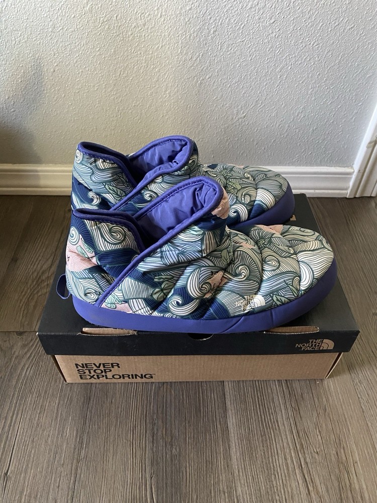 North Face Thermoball Traction Bootie Size 7 Youth in Cave Blue