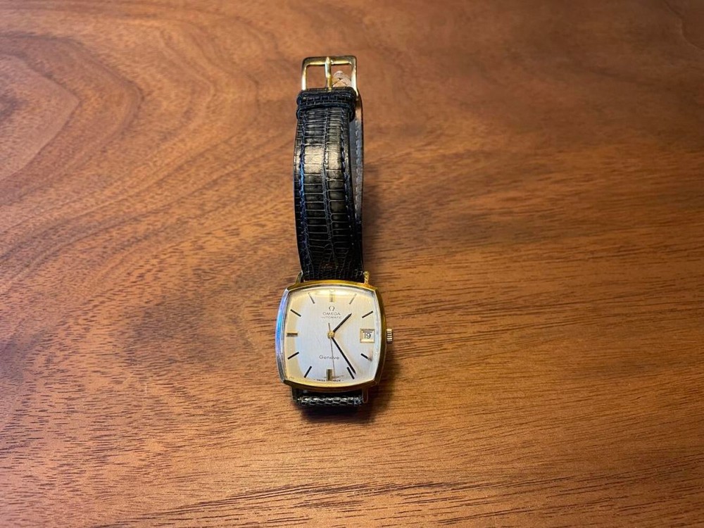 Vintage Omega Geneve Men's Automatic Gold Square Swiss Watch