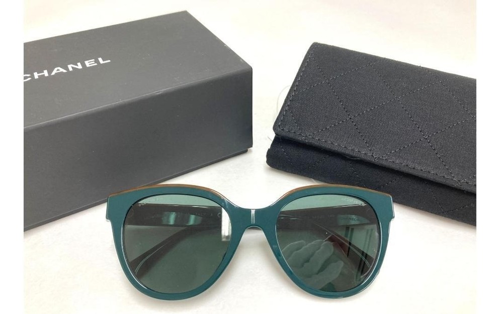 CHANEL 5414 Green Frame Sunglasses with Iconic Coco Mark