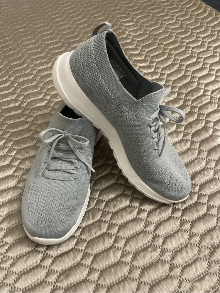 Skechers Go Walk Joy Women's Slip-On size 9 sneakers.  Gray.  great cond