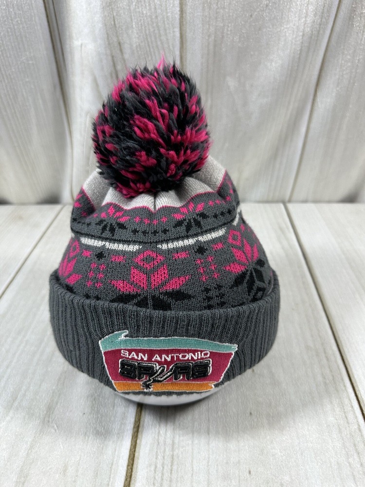SAN ANTONIO SPURS Adult Pom Pom Beanie Winter Hat Gray New Era Hardwood Classics