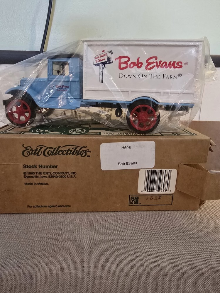 Vintage Ertl 1934 Hawkeye Die Cast Collectible Truck