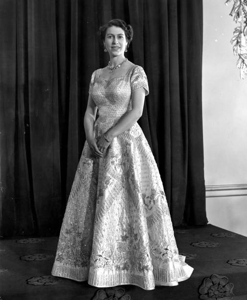 Queen Elizabeth Ii Wearing A Gown For Coronation Ceremony 1953 Old Photo