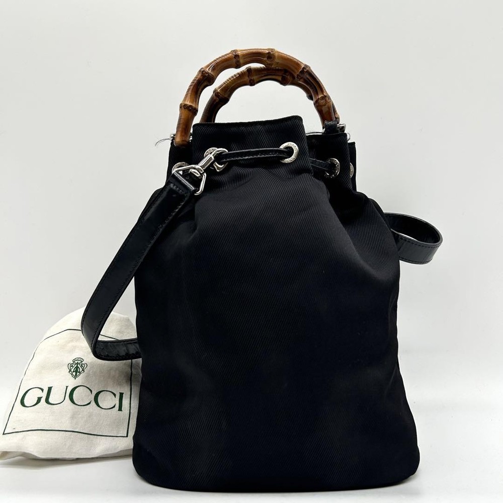 Gucci Bamboo Black One Shoulder Drawstring Body Bag Authentic Preowned