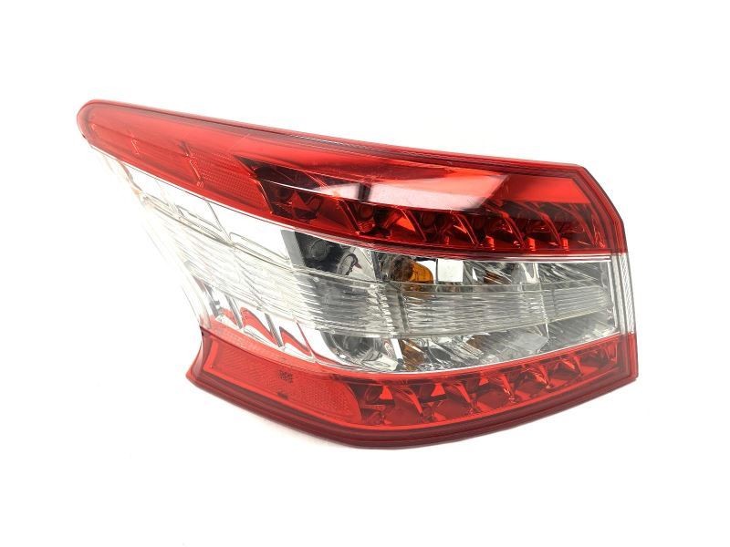 Left Driver Quarter Panel Tail Light for 2013-2015 Nissan Sentra 83962