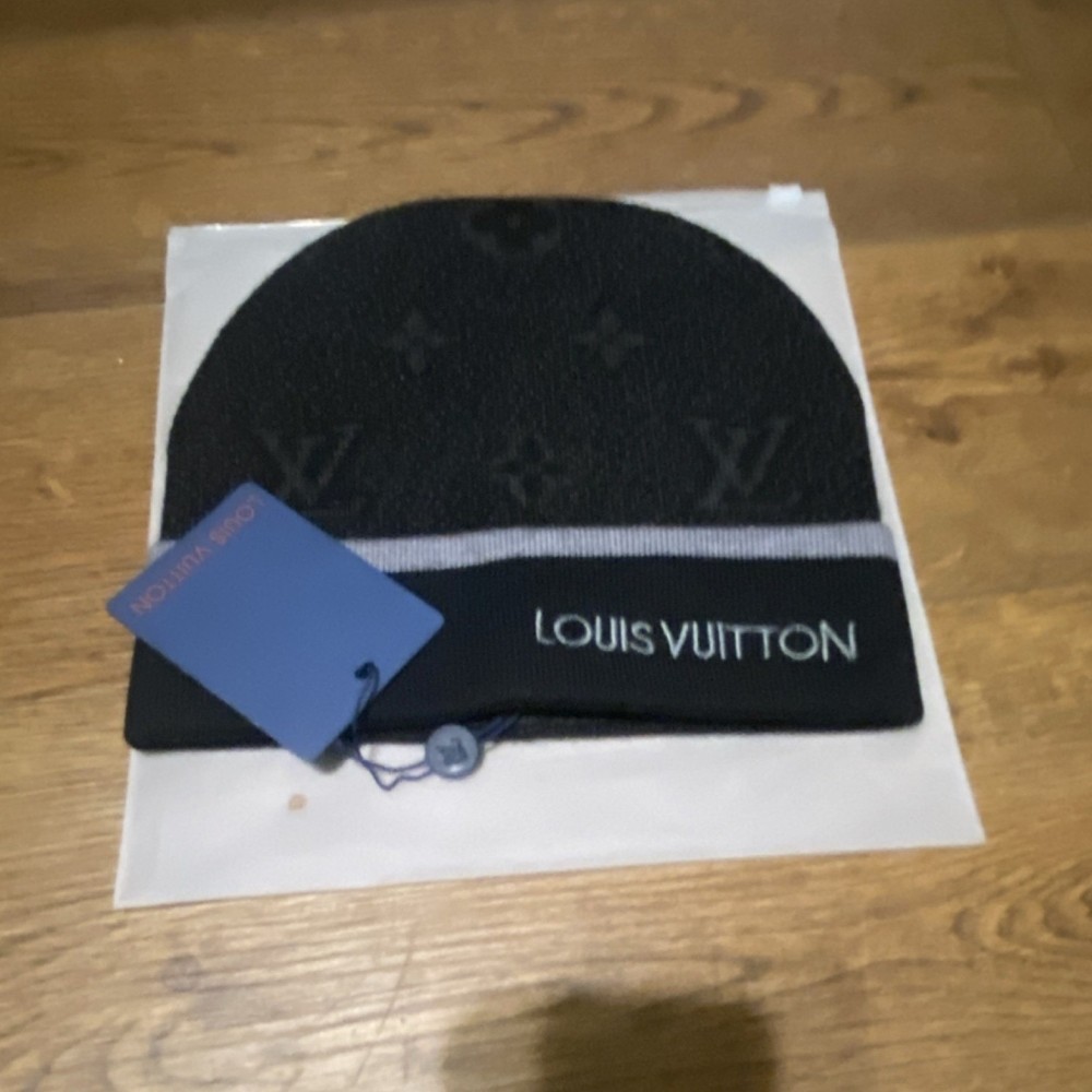 Louis Vuitton Black Monogram Knit Beanie Women's Casual Winter Hat