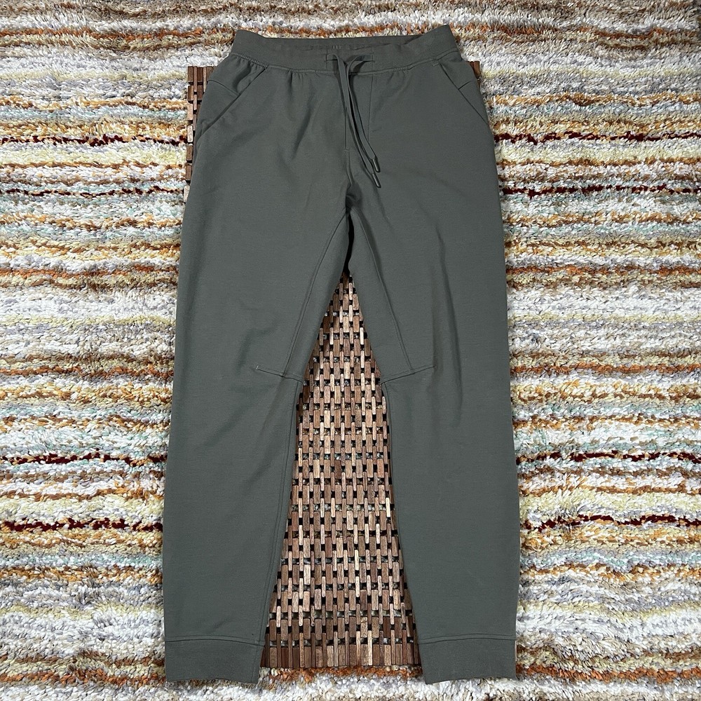 Lululemon Men's Green Cross Cut Performance Jogger Pants Size Medium