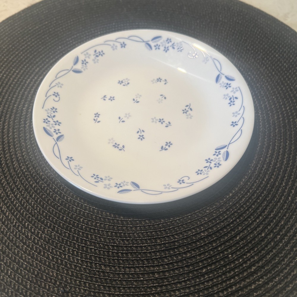 Corelle Corning Provincial Blue Dessert Bread Butter Plates 6 3/4