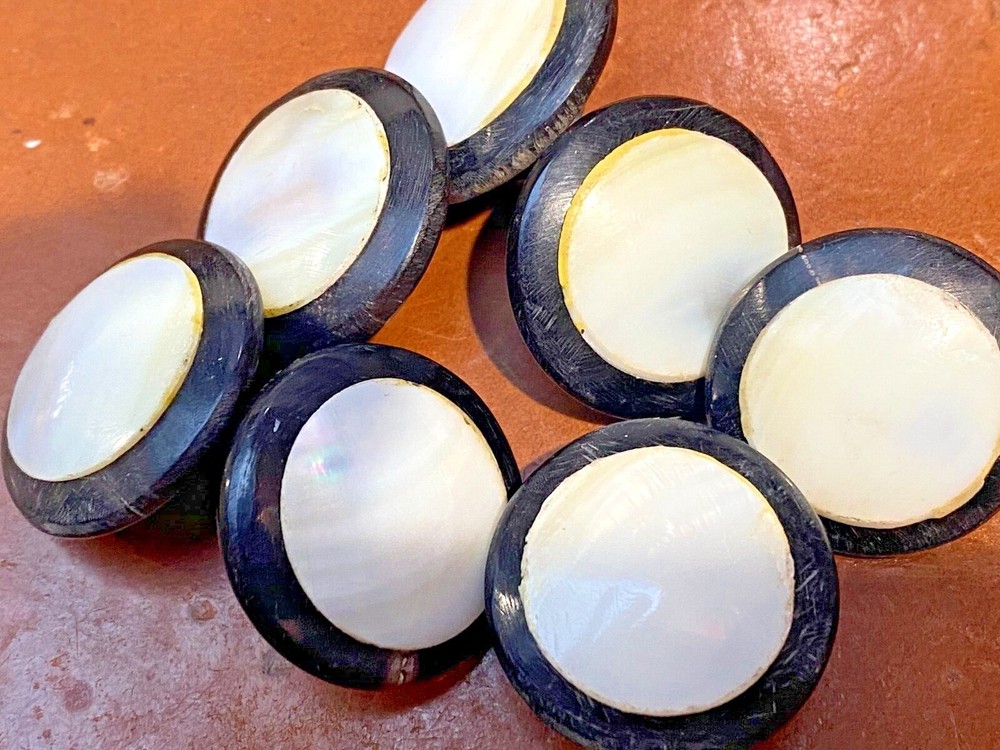 vintage buttons 25pcs bone black pearl  1 1/8