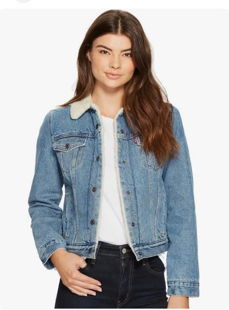 Levi’s Jean Jacket Size M with Fur Lining