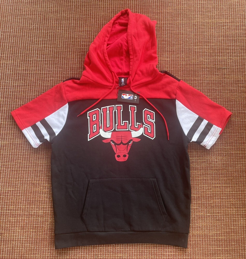 NWT Vintage Chicago Bulls Medium Short Sleeve Hoodie NBA U Y2K