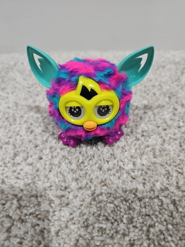 Furby Cotton Candy Heart 2012 Virtual Pet