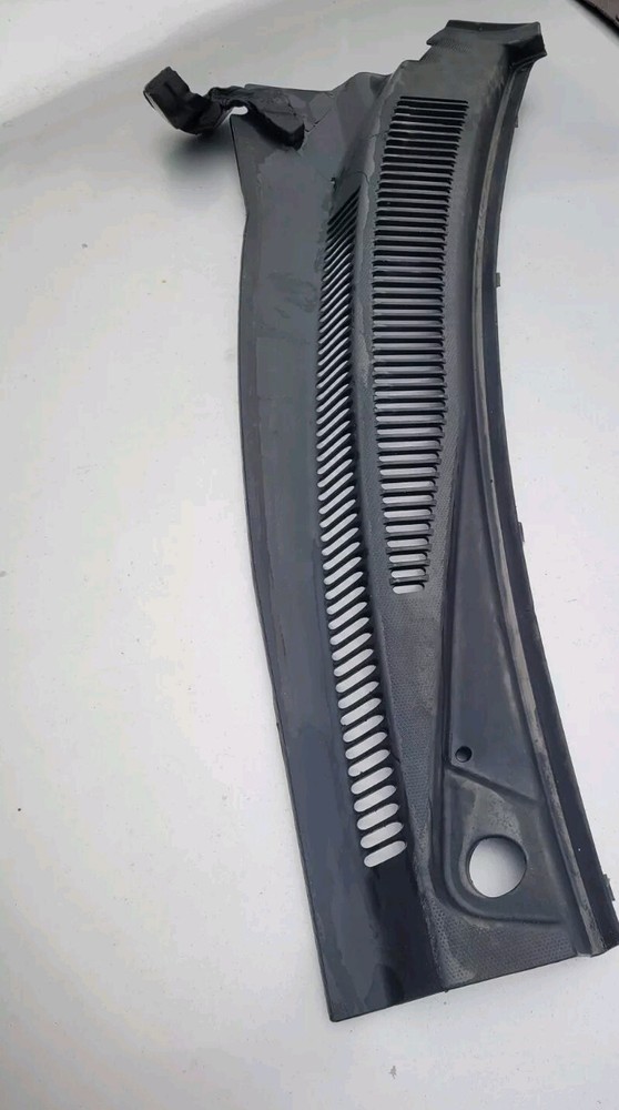 2005-2010 Jeep Grand Cherokee Left Side Vent Cowl Grille Cover OEM 55156853