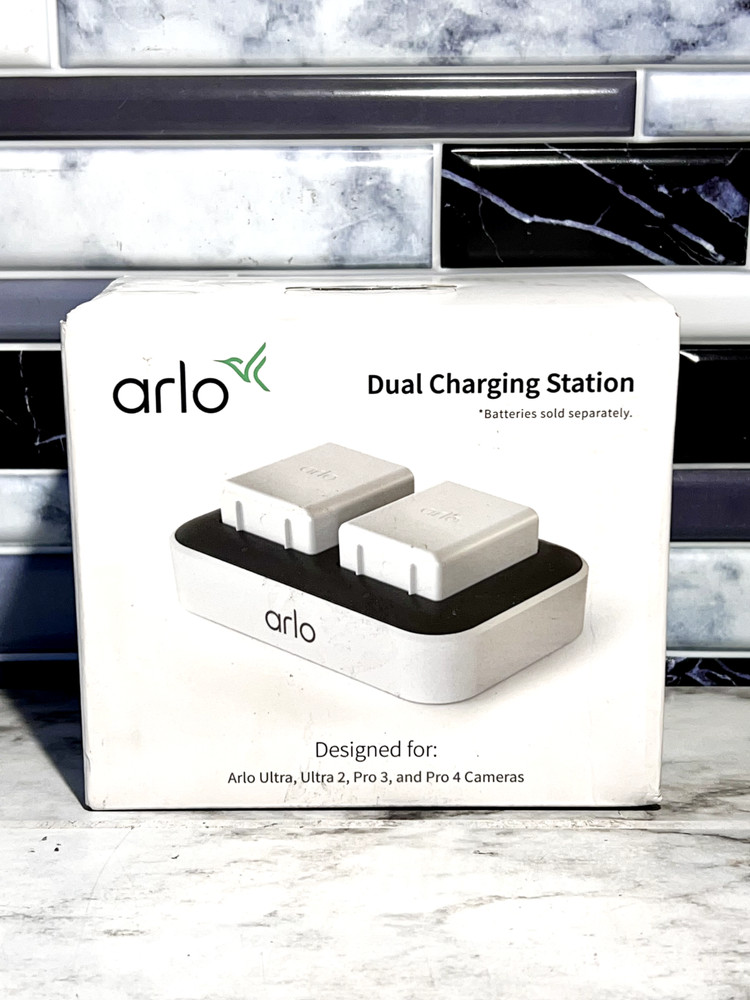 NEW Arlo VMA5400C Dual Battery Charge Station for Arlo Ultra, and Pro 3, Cameras
