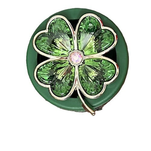 Bath & Body Works Saint Patrick's Day 4 leaf clover fragrance car visor clip NEW