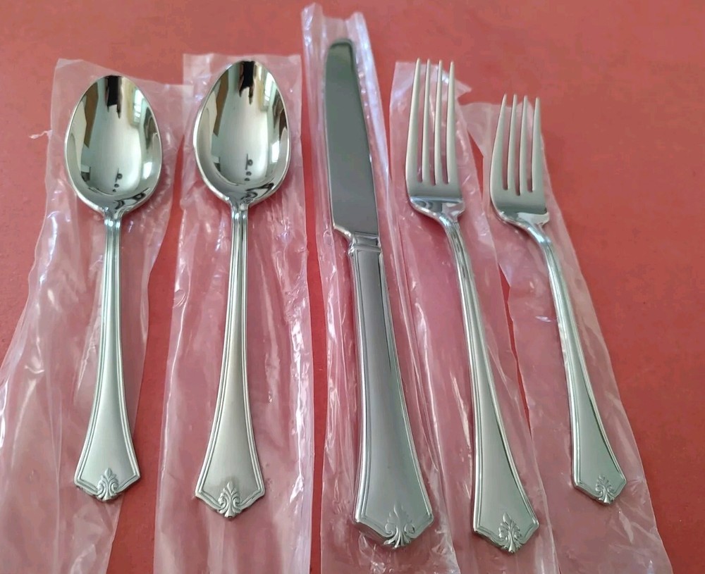 Reed & Barton CHURCHILL 5pc Place Setting Unused Stainless 18/10 FreeShip