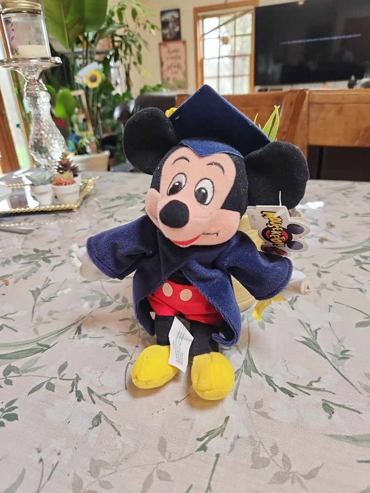 WDG Disney Grad Nite Mickey Mouse 9 Inch Bean Bag Plush Mint Condition Graduation Gift