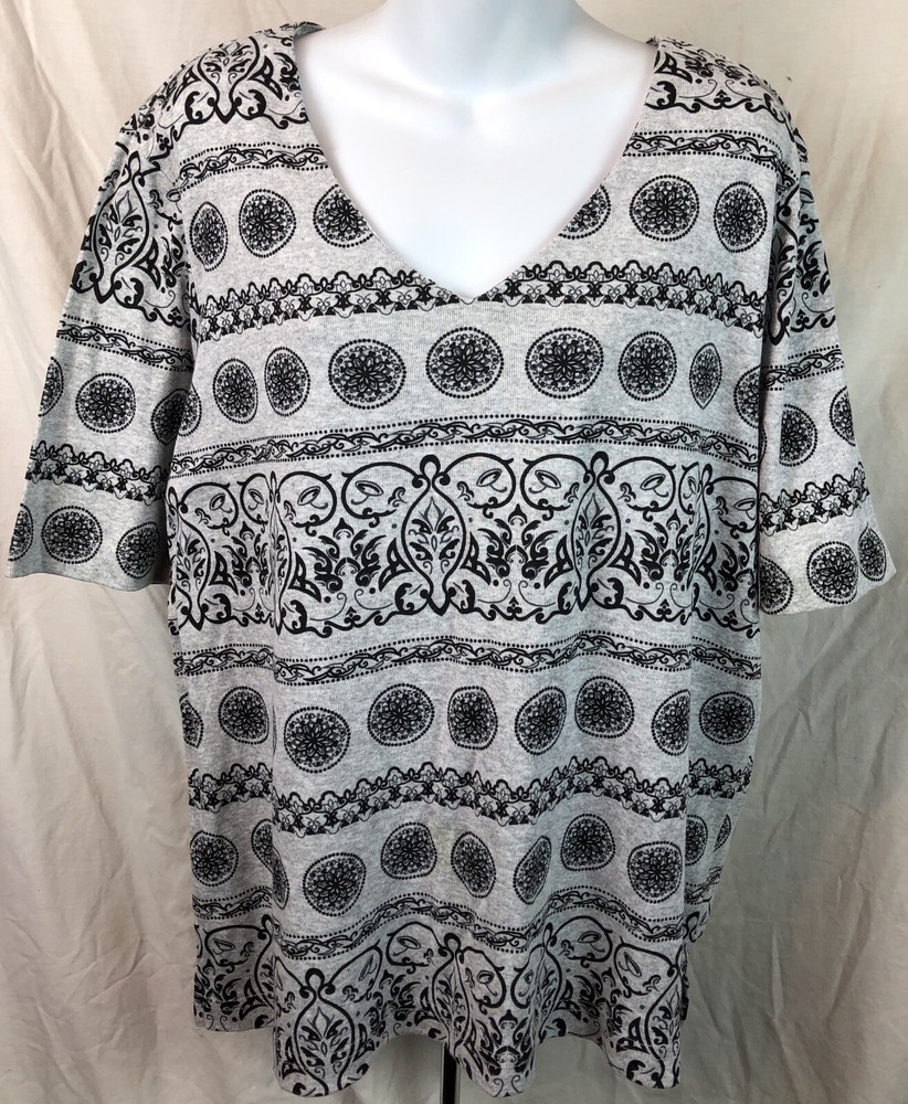 Fashion Bug T-Shirt Top 18/20 W Gray/Black Geo Short Sleeve tribal boho abstract