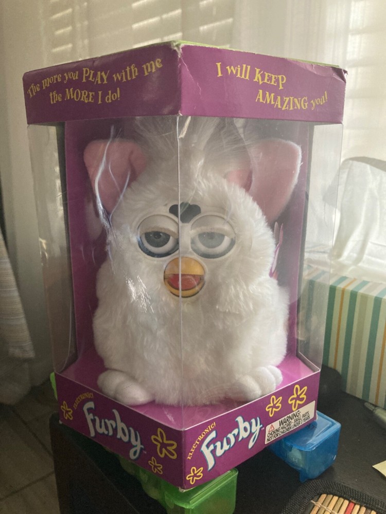Original 1998 Tiger Electronics Furby Model 70-800 New In A Damaged Box