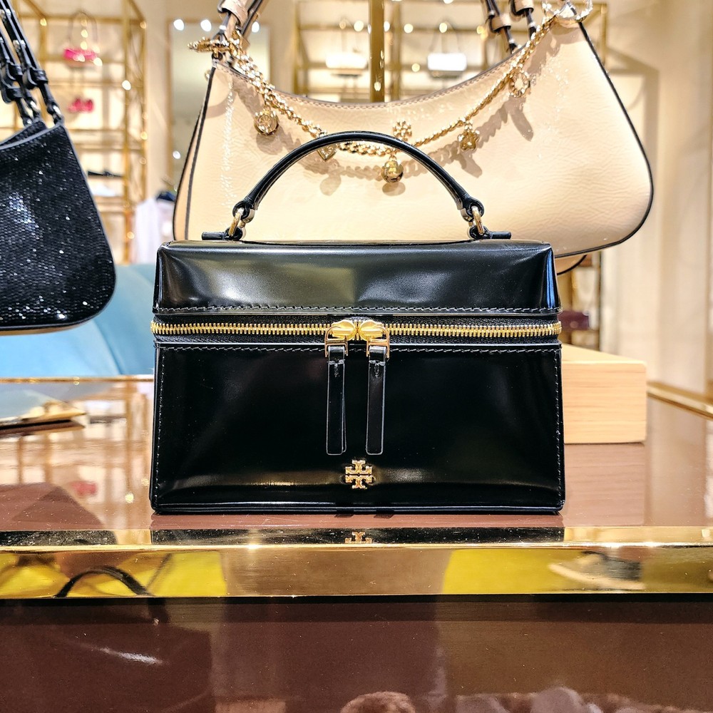 Latest Tory Burch Emerson Smooth Black Leather Vanity Bag Crossbody 176971 $395