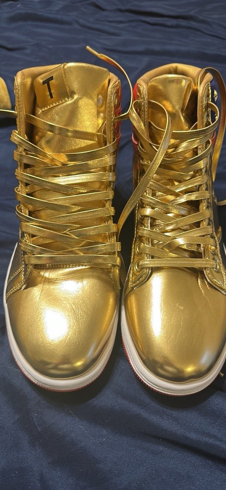 Trump Never Surrender Gold High top Size 8
