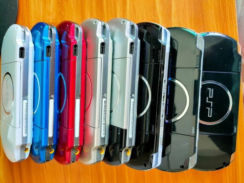 Sony PSP 3000 Portable Gaming Console with 64GB or 128GB Memory Stick Fully Functional