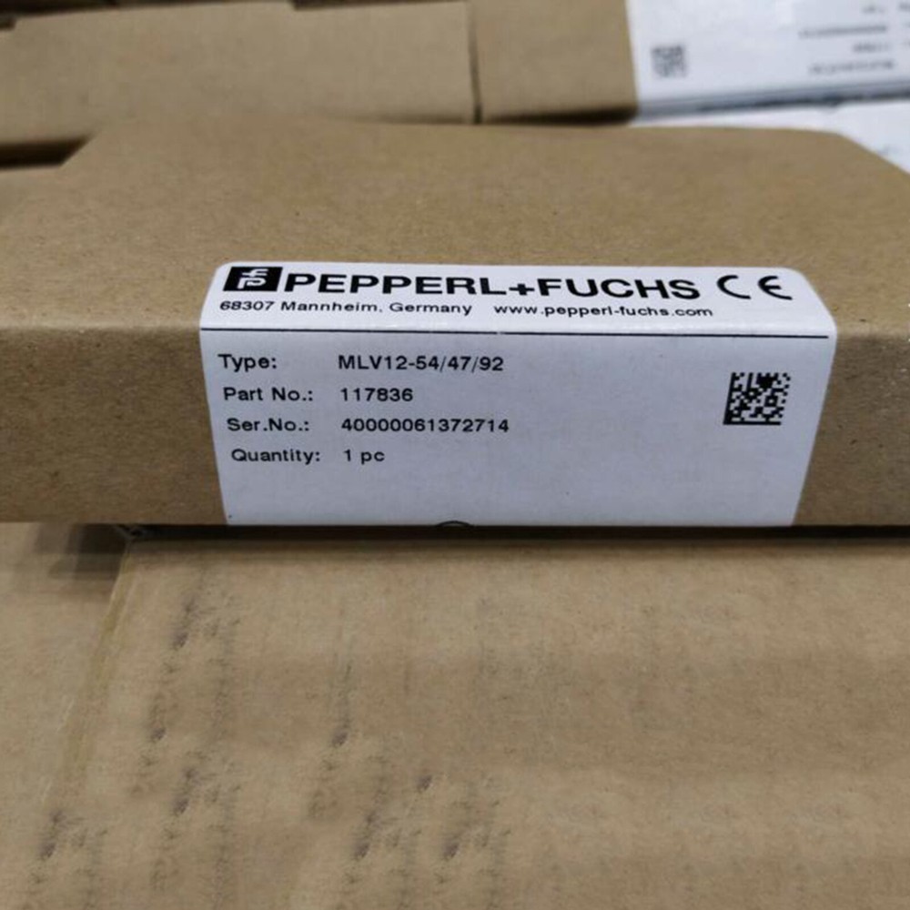 MLV12-54/47/92 For Pepperl+Fuchs New photoelectric switch Free Shipping