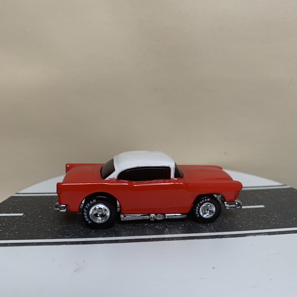 CUSTOM* Hot Wheels Toy Cars & Vehicles Magazine ‘55 Chevy Bel Air Red/White NM