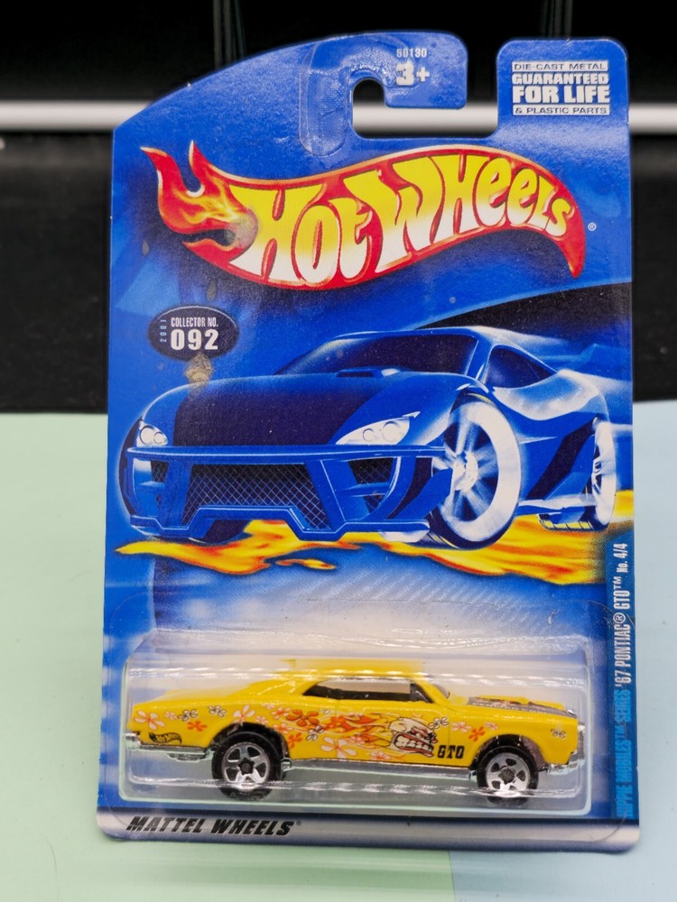 2001 Hot Wheels #92 Yellow '67 Pontiac GTO with  5 Spoke Wheels