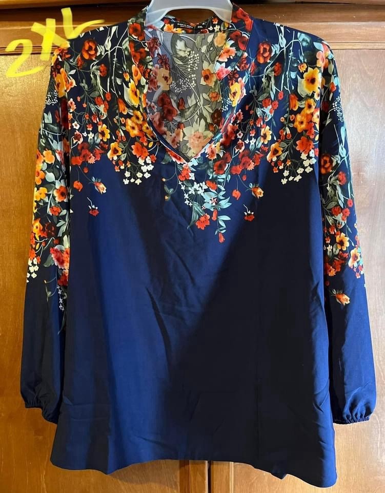 Lot of 12 Plus Size Blouses for Women Size 1XL-2XL